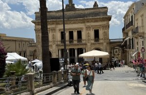 Teatro Tina Di Loren300