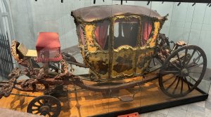 carriage in National Palace 300